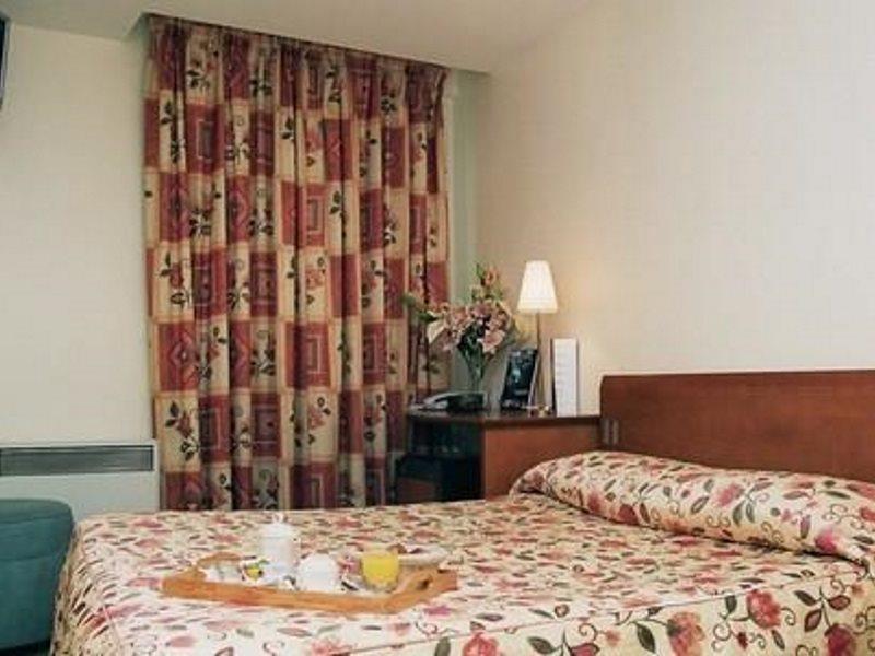 Hotel Le Montana Paryż Zewnętrze zdjęcie